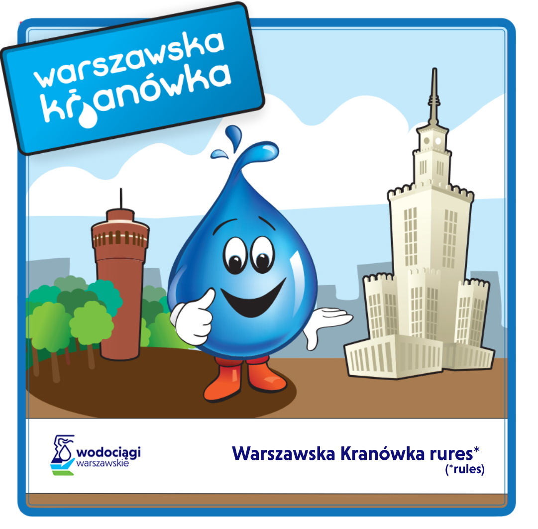 Maskotka kropli wody z uśmiechem i uniesionym kciukiem stoi na tle warszawskich budowli – Pałacu Kultury i Nauki oraz wieży ciśnień. Napis 'Warszawska Kranówka' oraz logo Wodociągów Warszawskich.